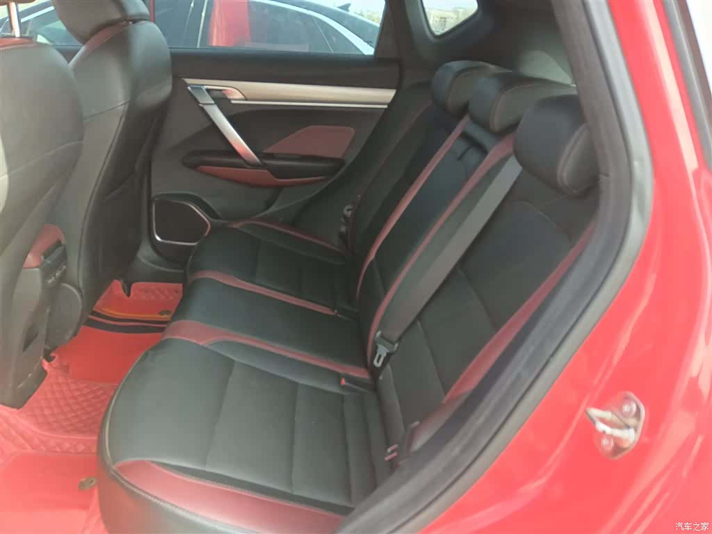 Geely Coolray, 2020 13