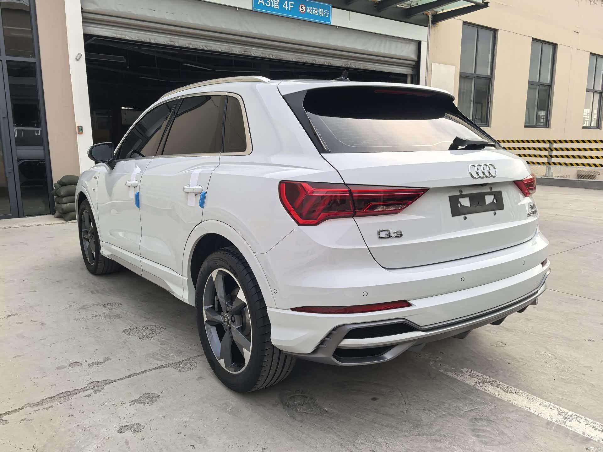 Audi Q3, 2022 7