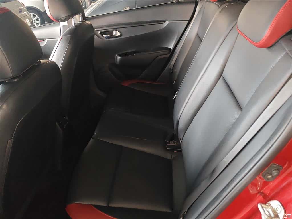 Kia KX, 2018 13