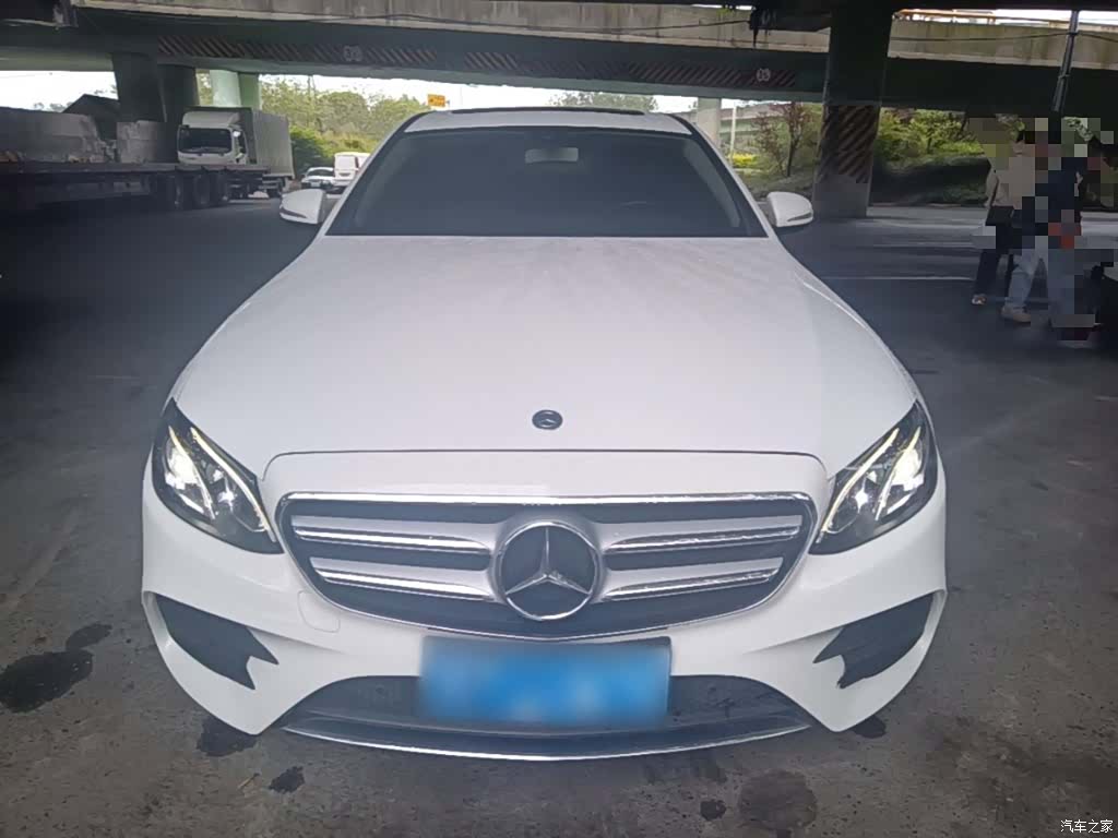Mercedes-Benz E-Class, 2019 3