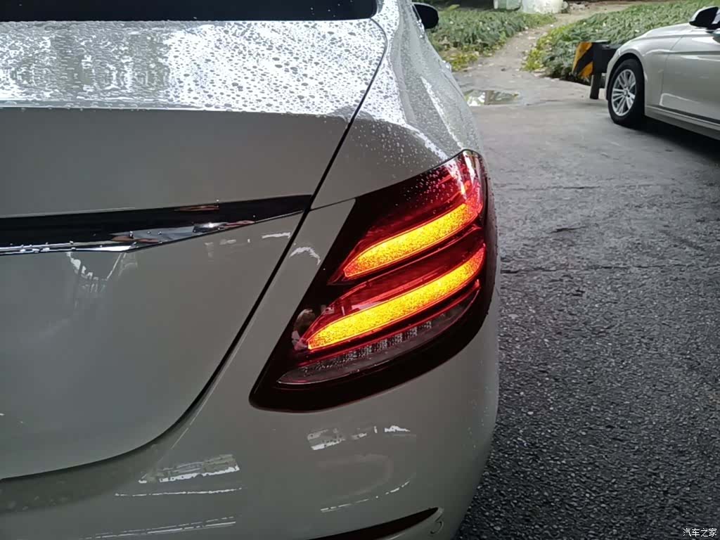 Mercedes-Benz E-Class, 2019 24