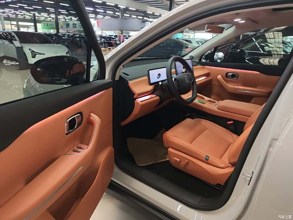 Leapmotor C10, 2025 16