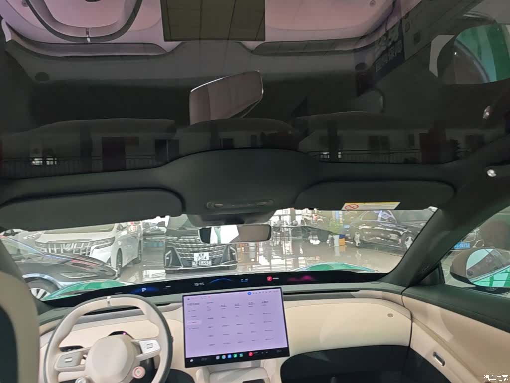 Xiaomi YU7, 2025 14