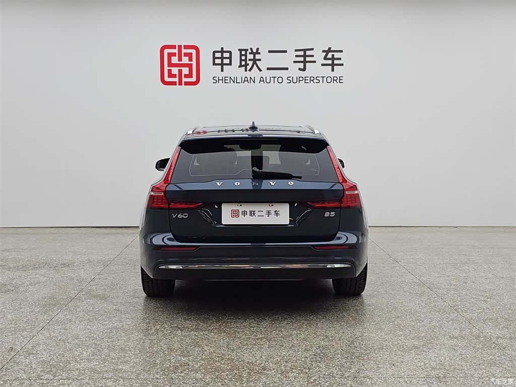 Volvo V60, 2024 3