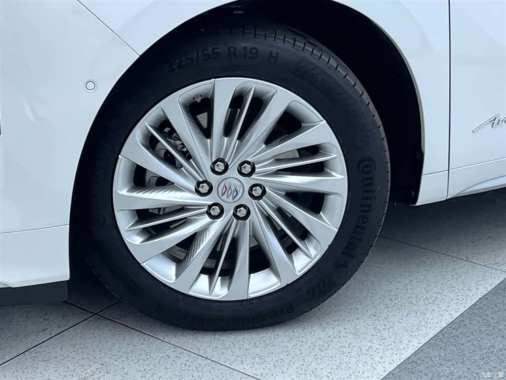Buick Century, 2024 11