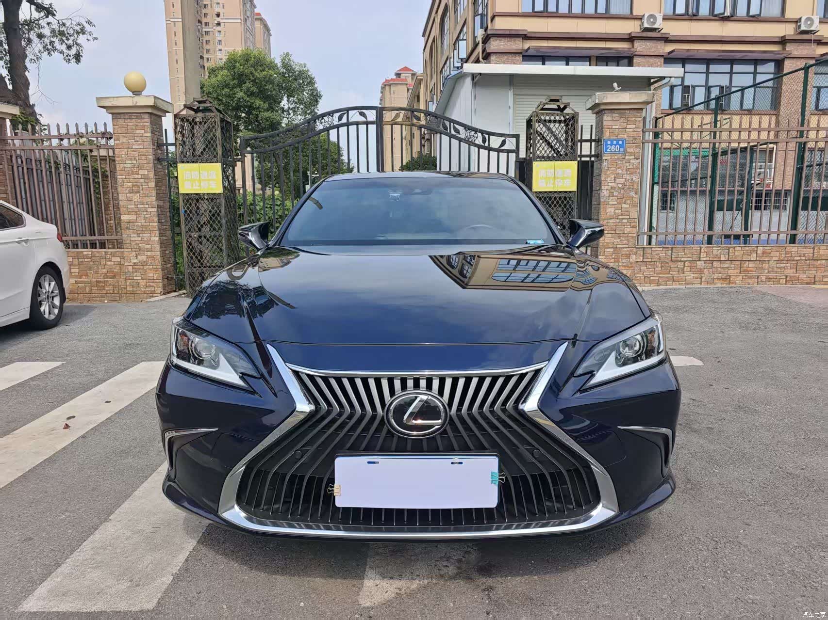 Lexus ES, 2021 2