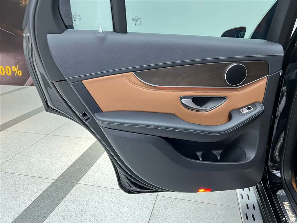 Mercedes-Benz GLC, 2020 10