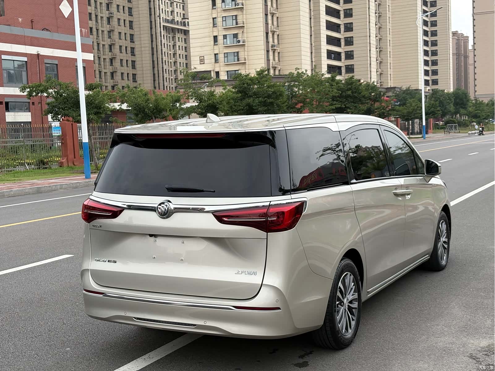 Buick GL8, 2023 все фото