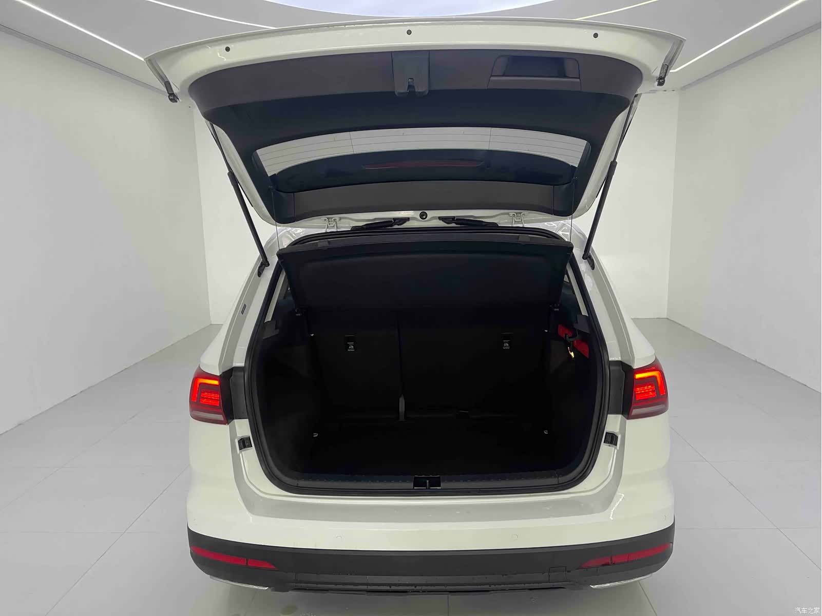 Volkswagen Tharu, 2022 13
