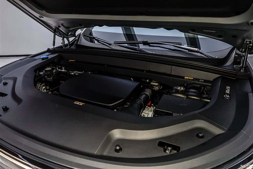 Li Auto L9, 2025 36