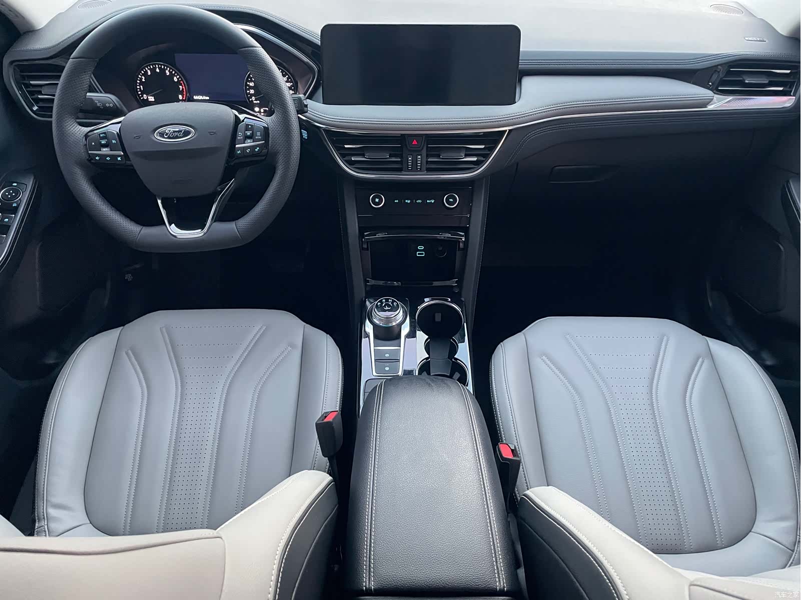 Ford Escape, 2024 все фото