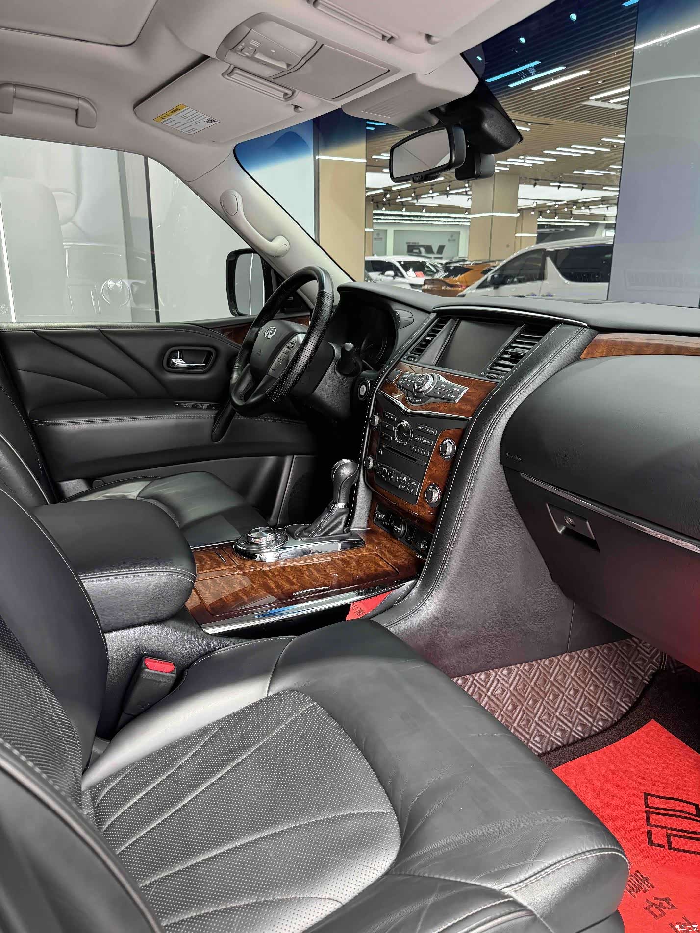 Infiniti QX80, 2019 12