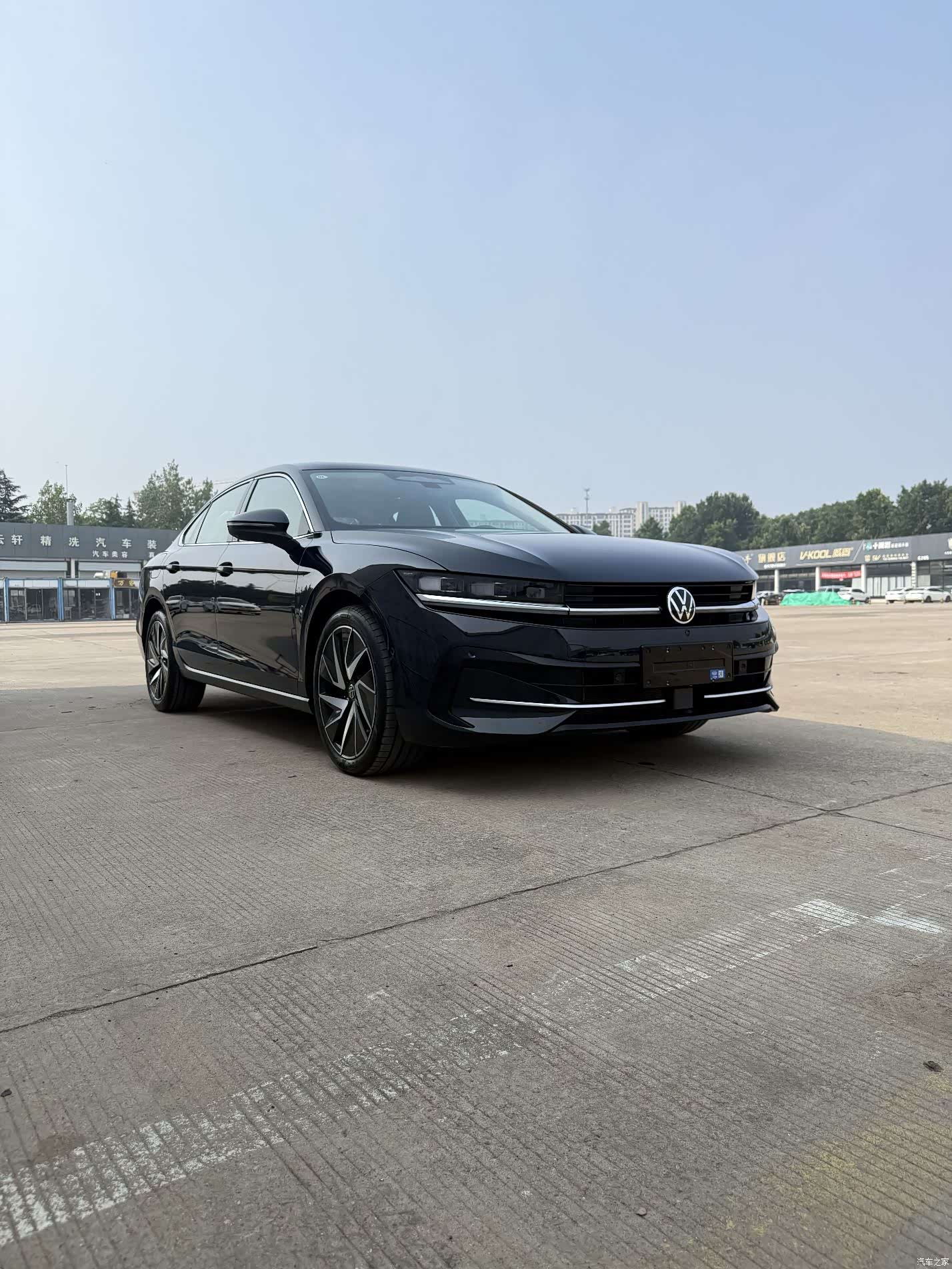 Volkswagen Magotan, 2024 3