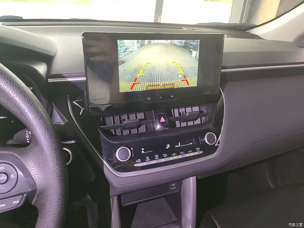 Toyota Frontlander, 2024 13