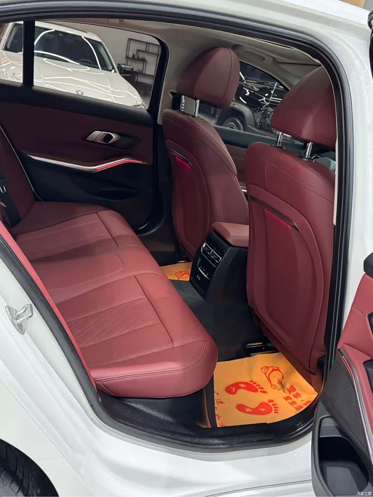 BMW 3 Series, 2023 все фото