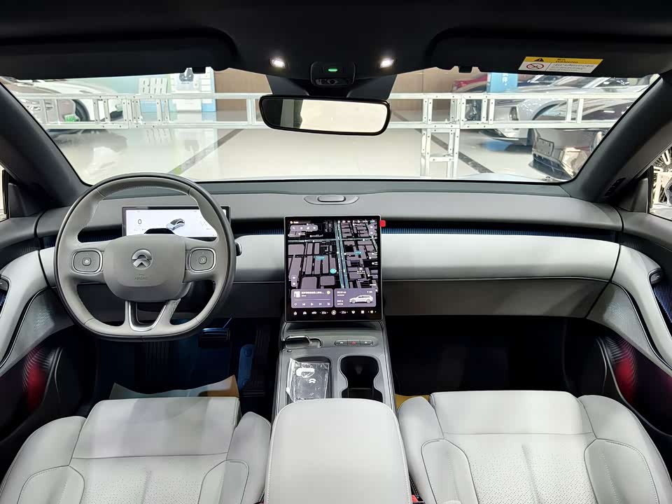 NIO ET5T