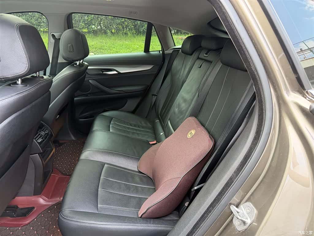 BMW X6, 2019 10