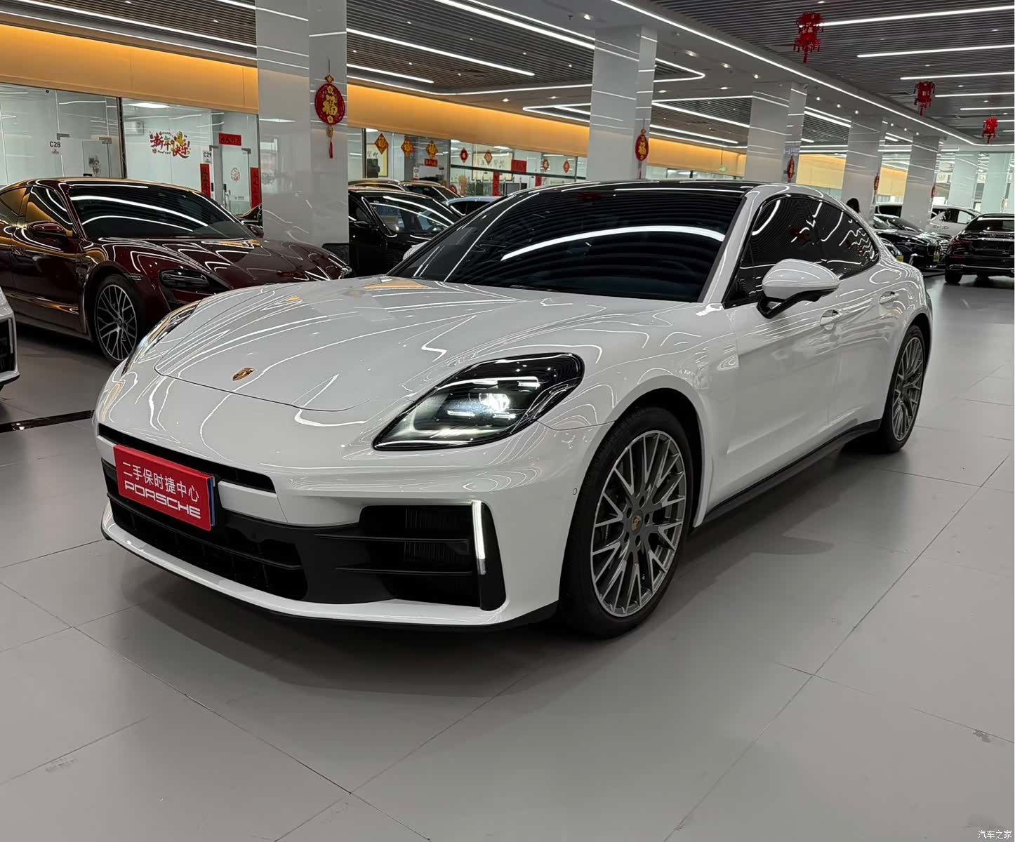Porsche Panamera, 2026 1