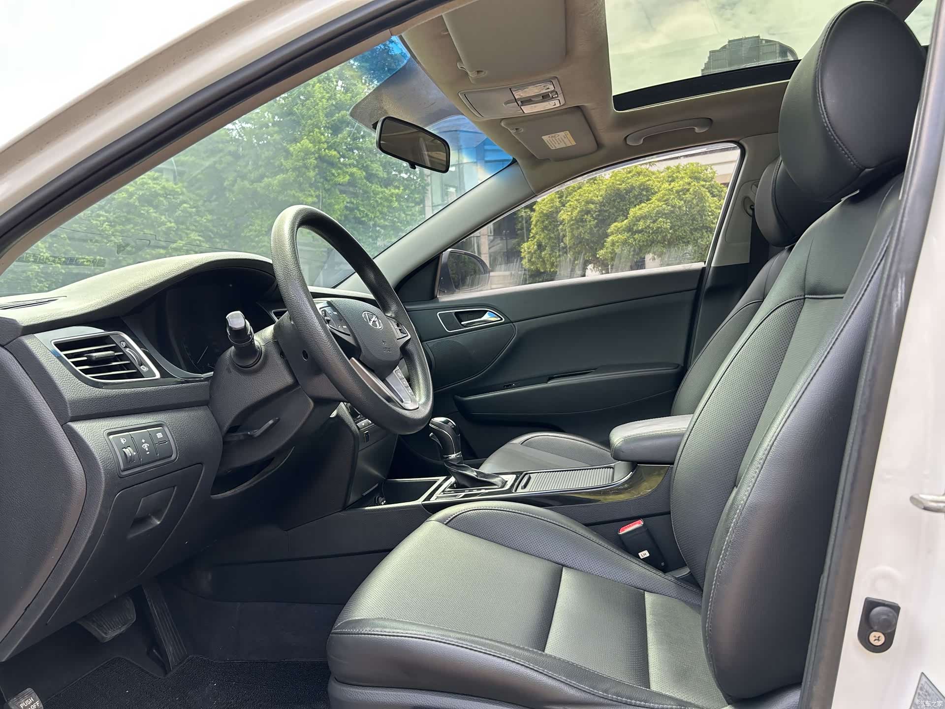 Hyundai GLS, 2014 8