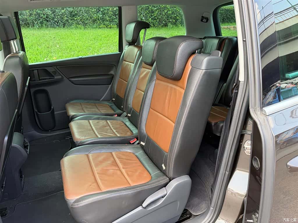 Volkswagen Xia, 2015 10