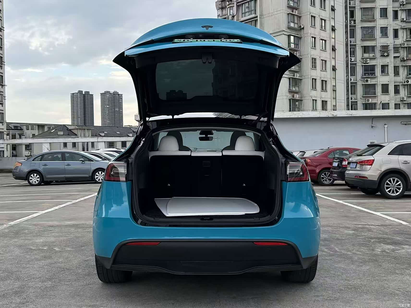 Tesla Model Y, 2022 15