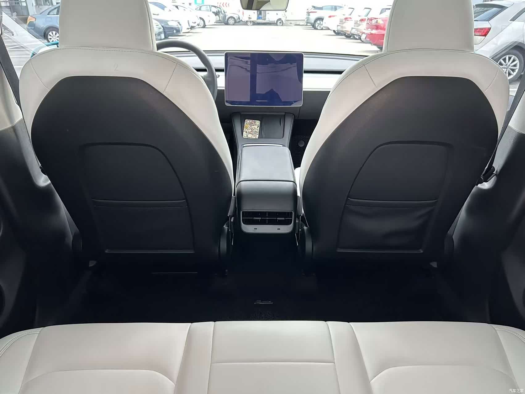 Tesla Model Y, 2022 16
