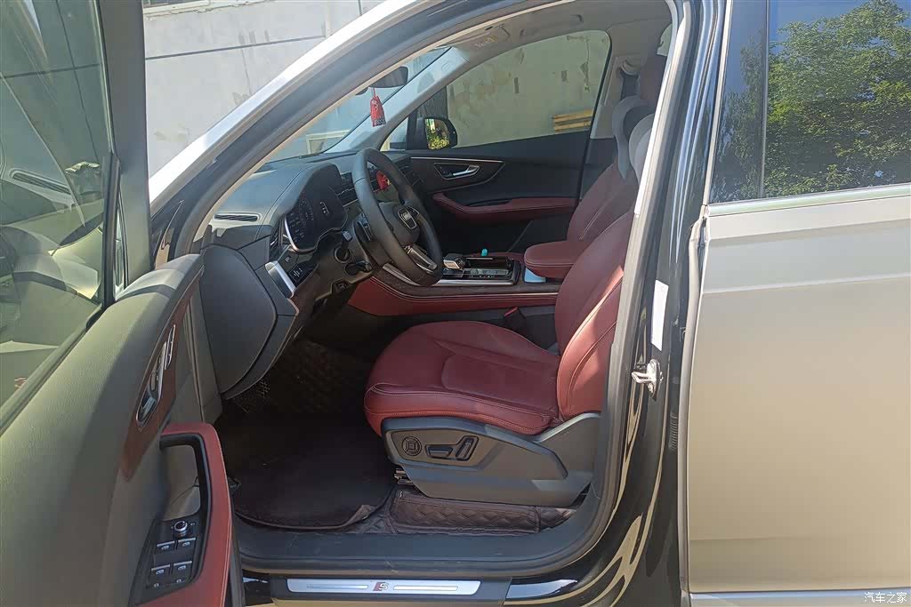Audi Q7, 2023 9