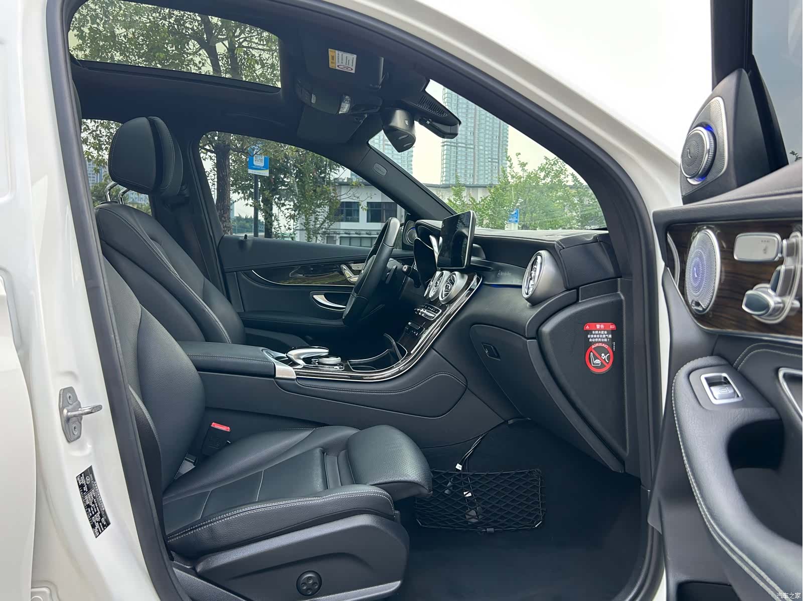 Mercedes-Benz GLC, 2018 28