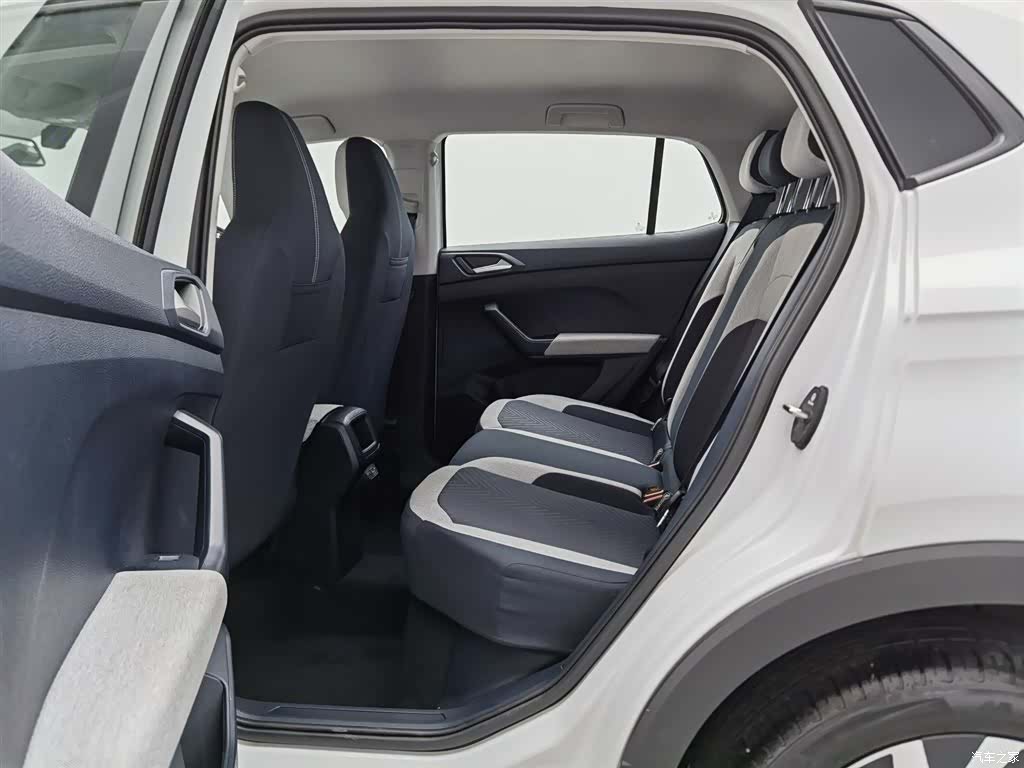 Volkswagen Tharu, 2024 15