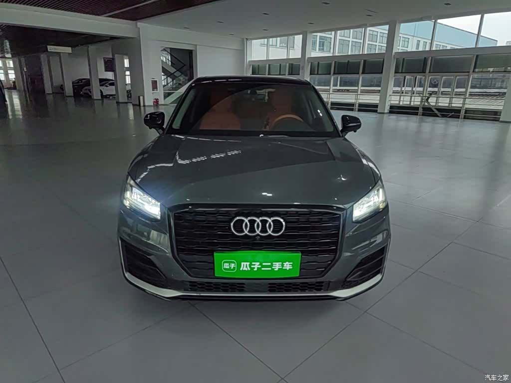 Audi Q2L, 2019 3