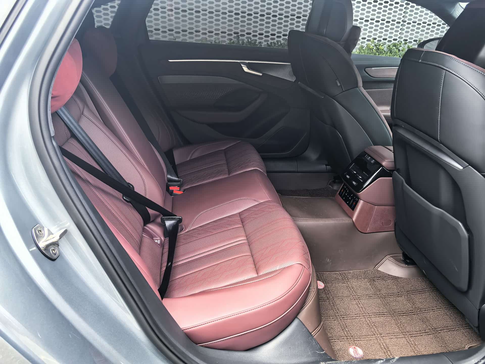 Audi A6L, 2026 8
