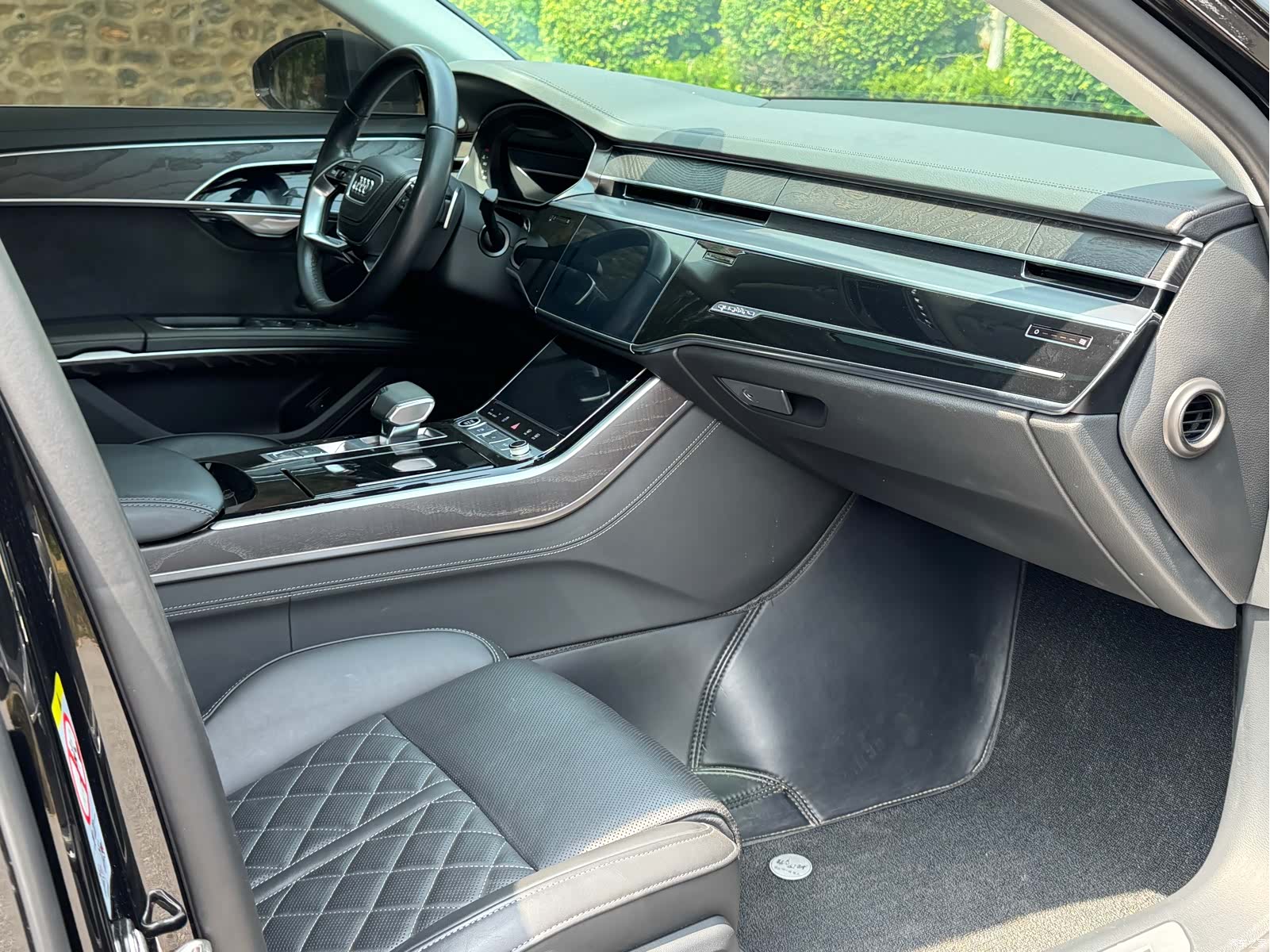 Audi A8L, 2023 14