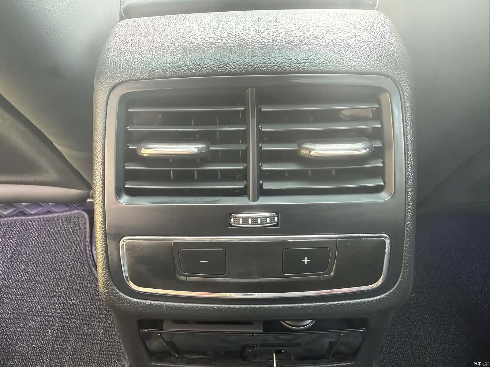 Audi A4L, 2017 16