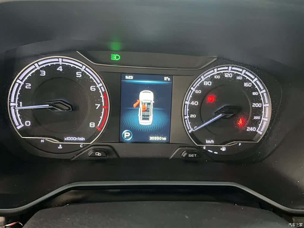 Geely X6, 2024 все фото