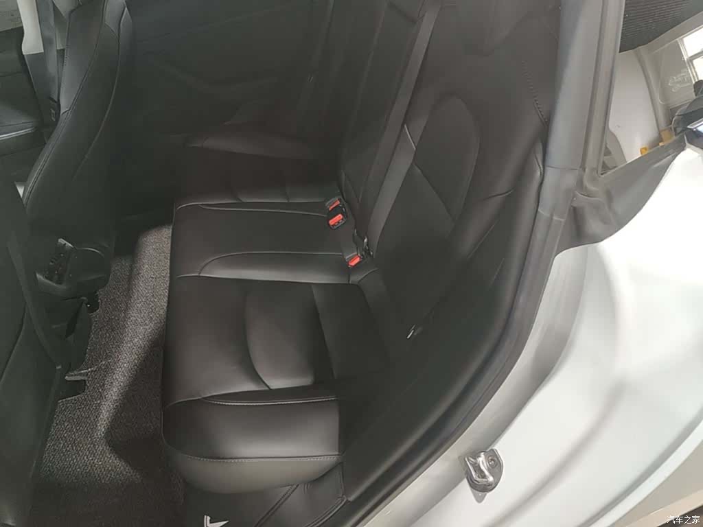 Tesla Model 3, 2021 17
