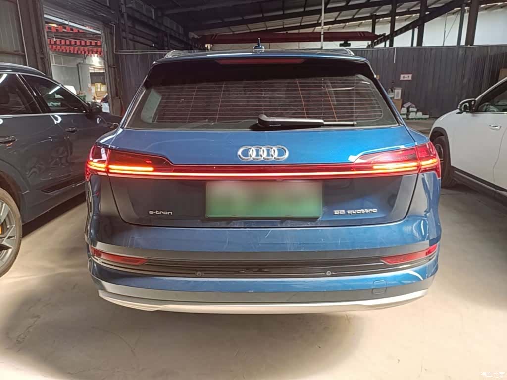 Audi e-tron, 2020 6