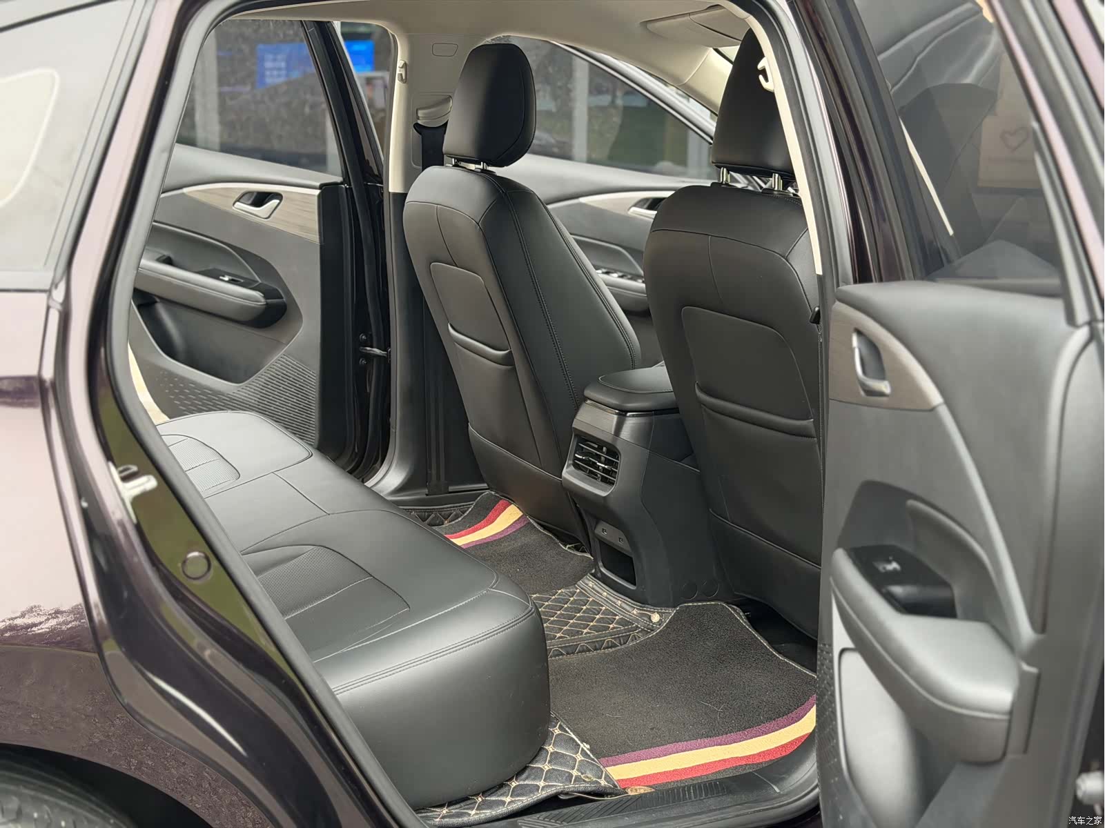 Wuling Starlight, 2023 13
