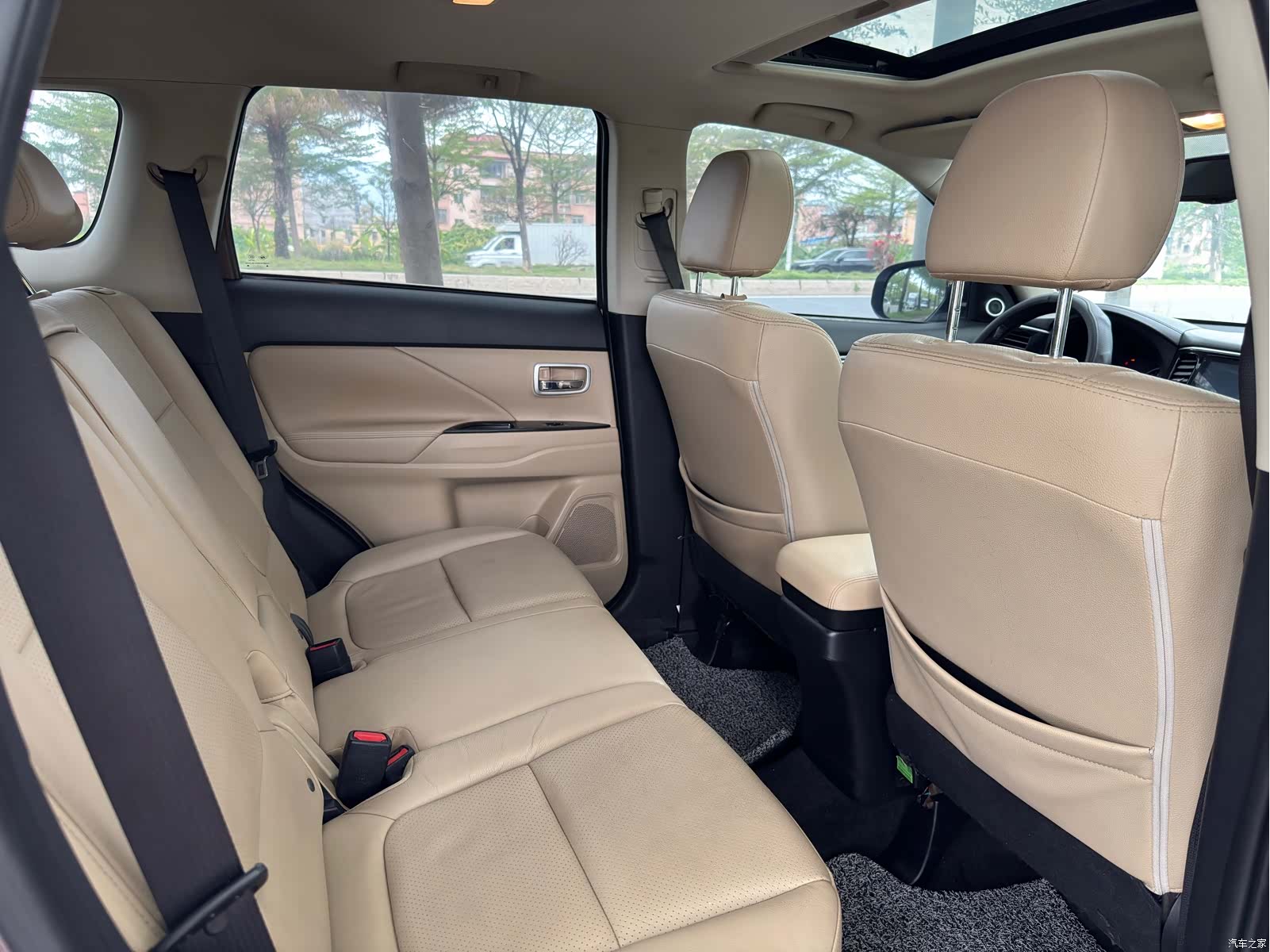 Mitsubishi Outlander, 2017 7