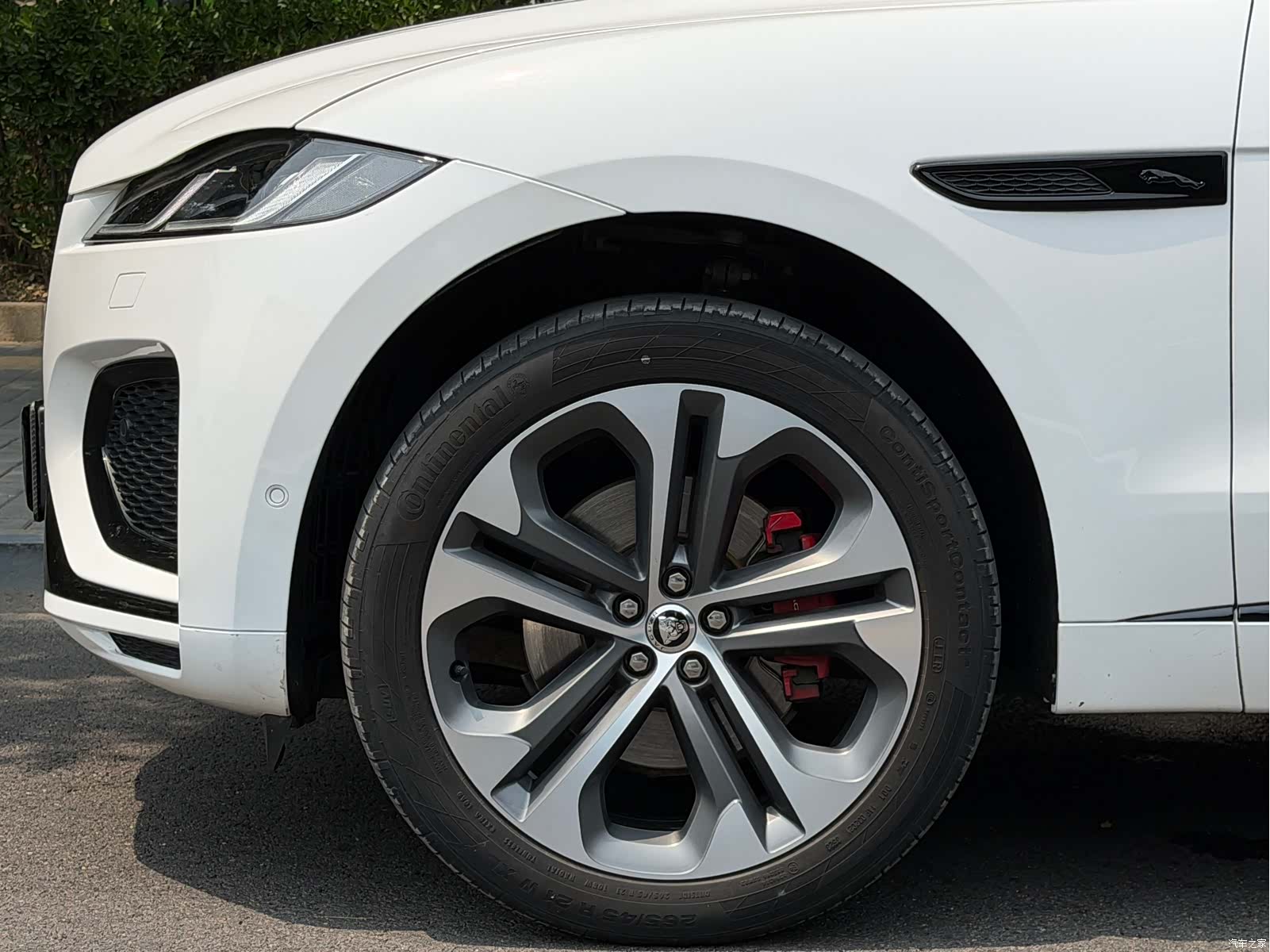 Jaguar F-PACE, 2024 16