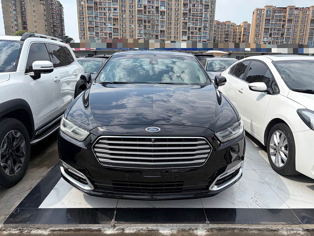 Ford Taurus
