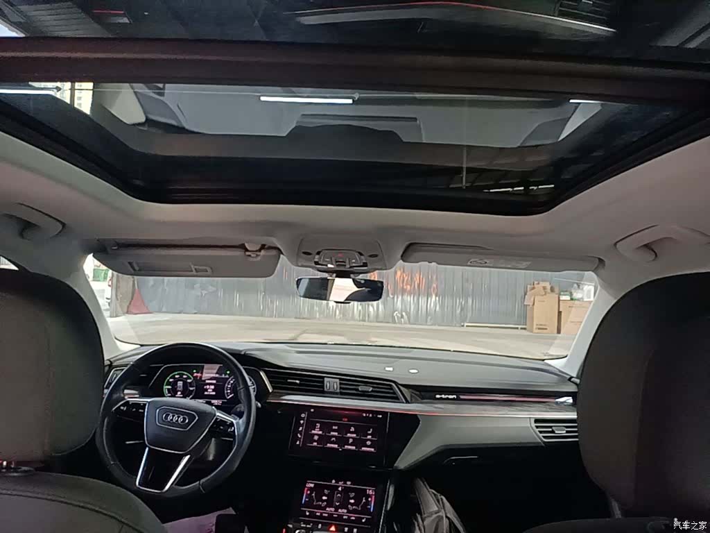 Audi e-tron, 2020 18