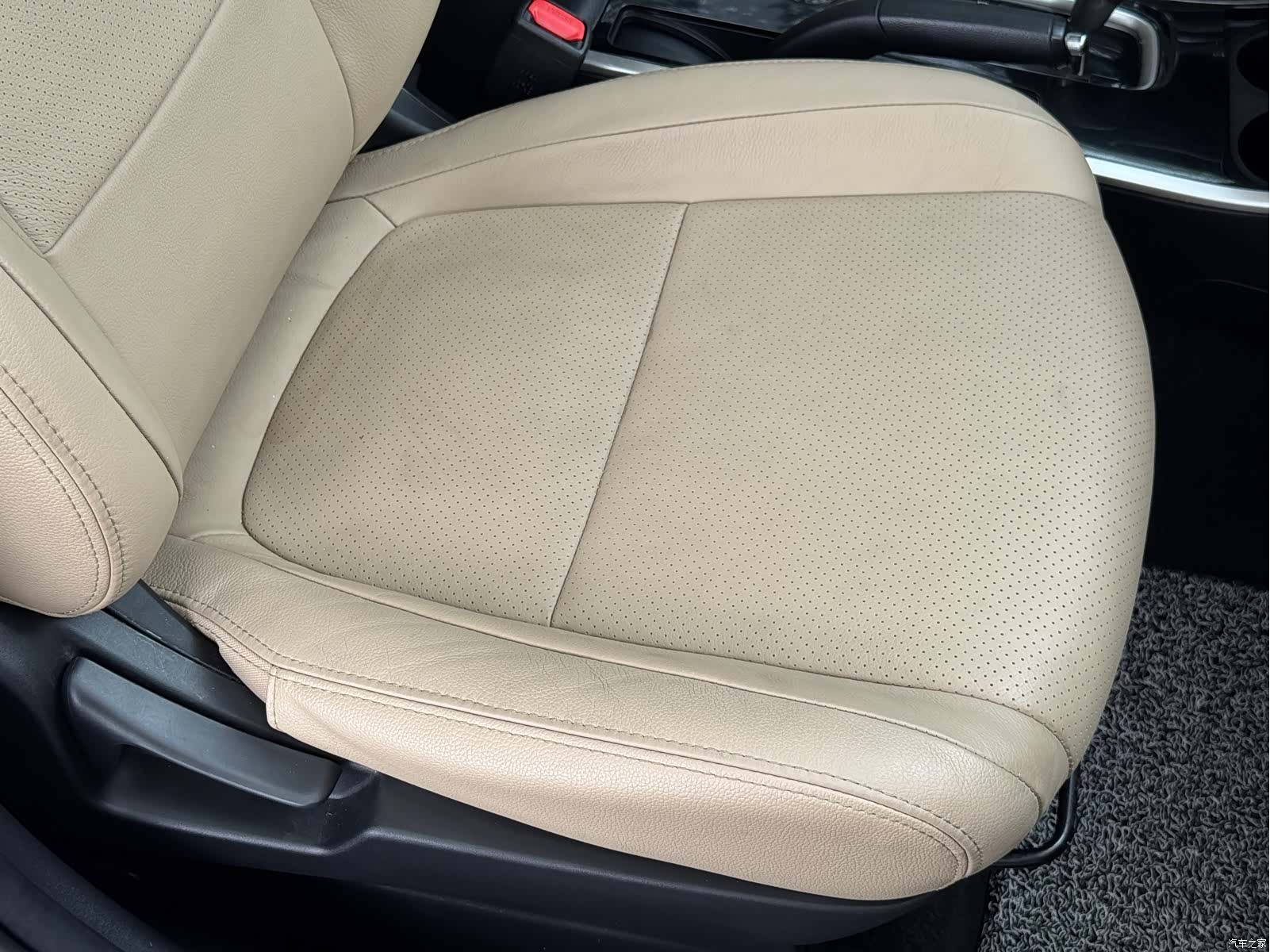 Mitsubishi Outlander, 2017 8