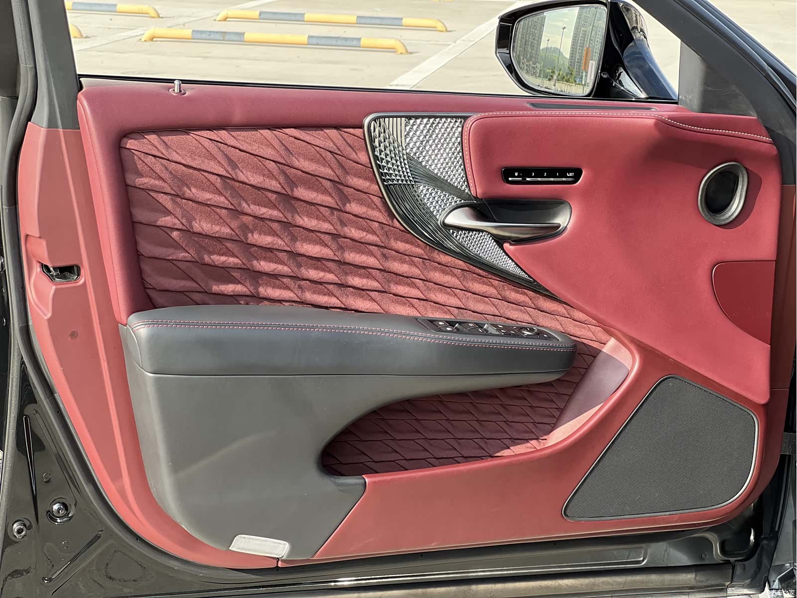 Lexus LS, 2021 15