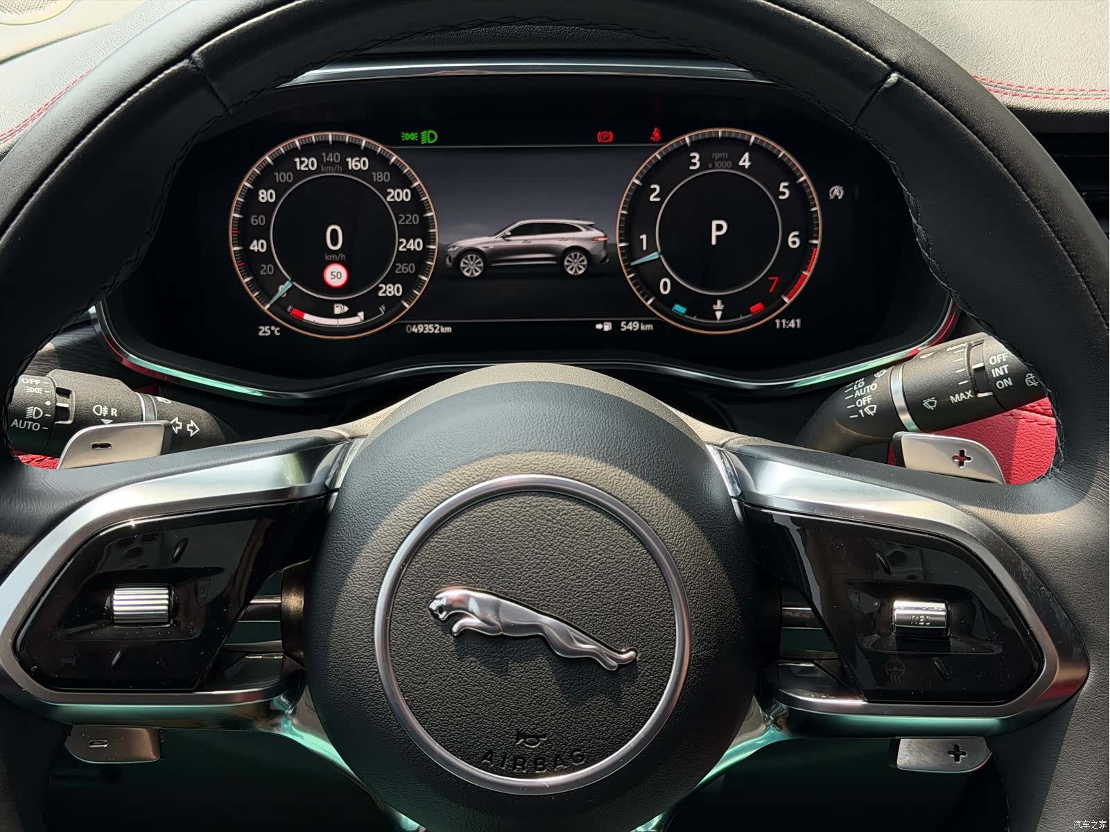 Jaguar F-PACE, 2024 13