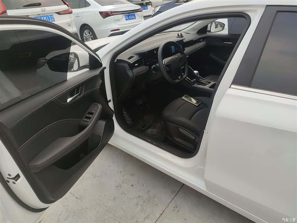 Roewe i5, 2026 16
