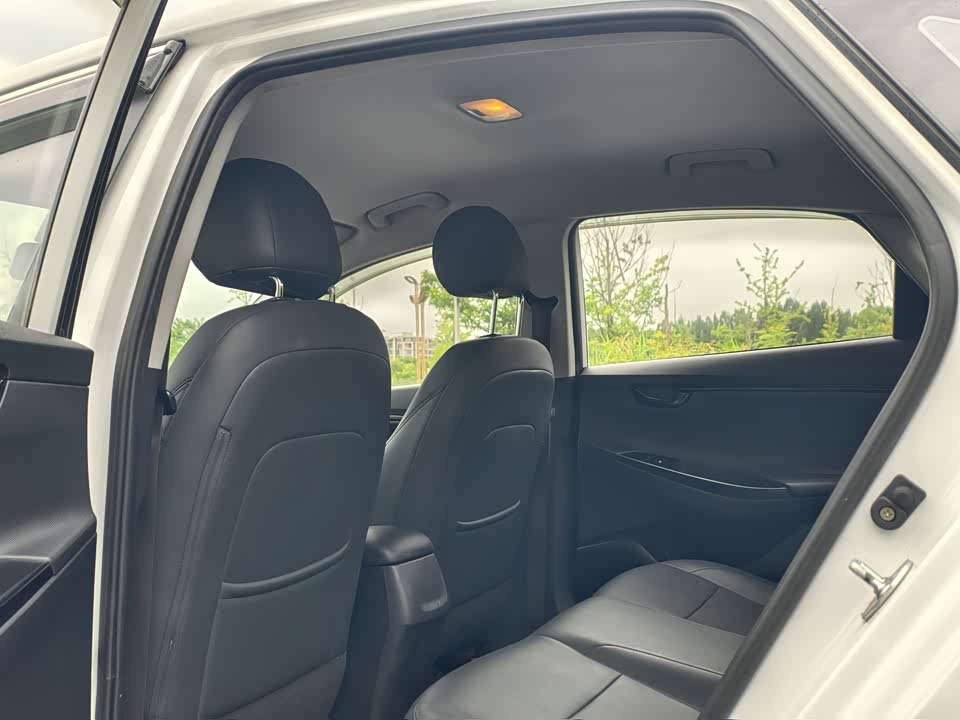 Hyundai Yuedong