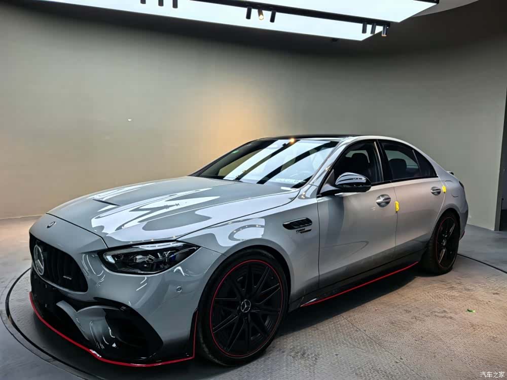 Mercedes-Benz C-Class, 2025 1