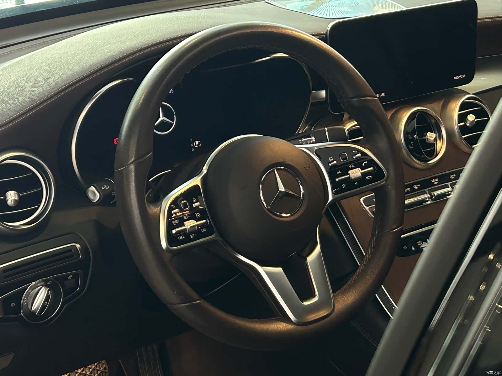 Mercedes-Benz GLC, 2022 16