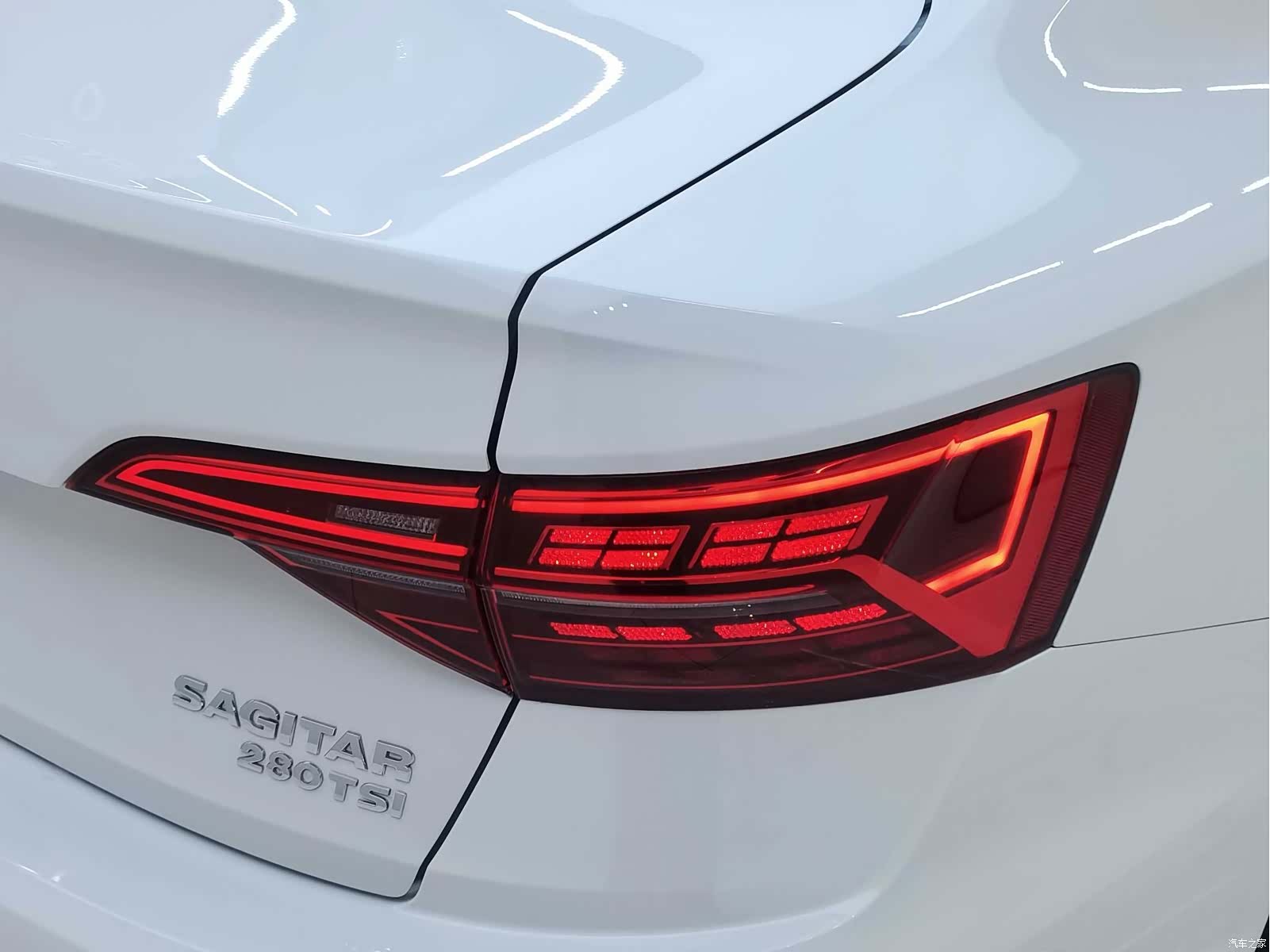 Volkswagen Sagitar, 2020 20