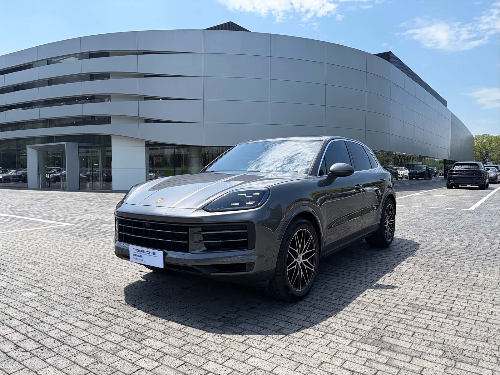 Porsche Cayenne, 2026 1